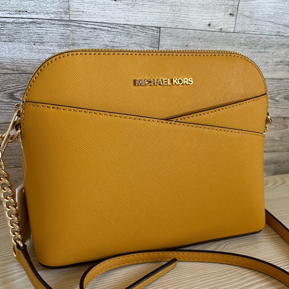 Michael Kors Golden Rod Dome Crossbody - Picture 5 of 10